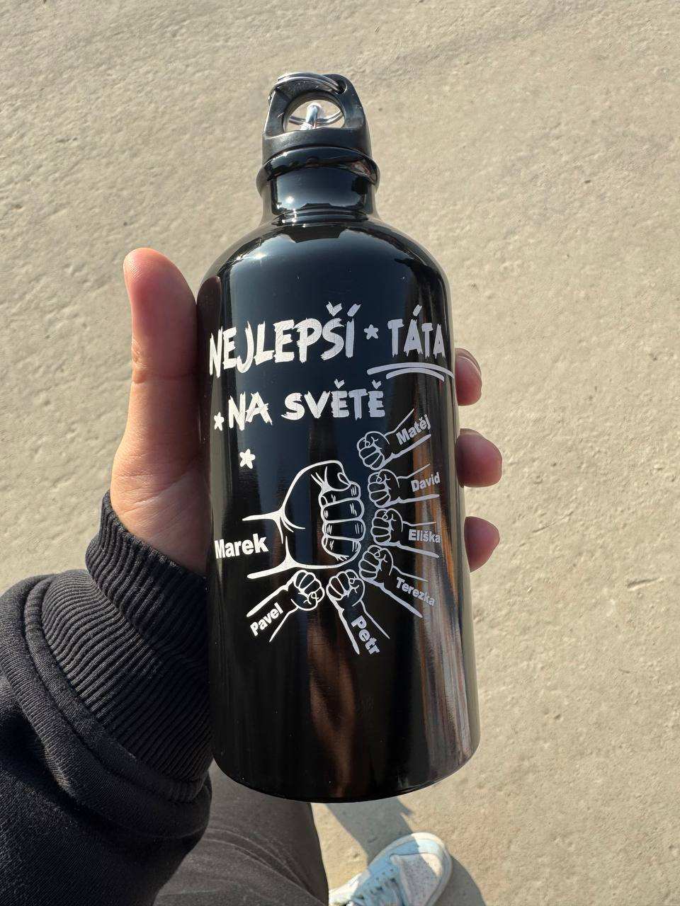 Kovová láhev na pití s krabinou na víčku - Nejlepší táta - děda