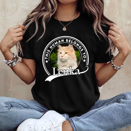 Tričko – This human belongs to pets (s vlastní fotografií)